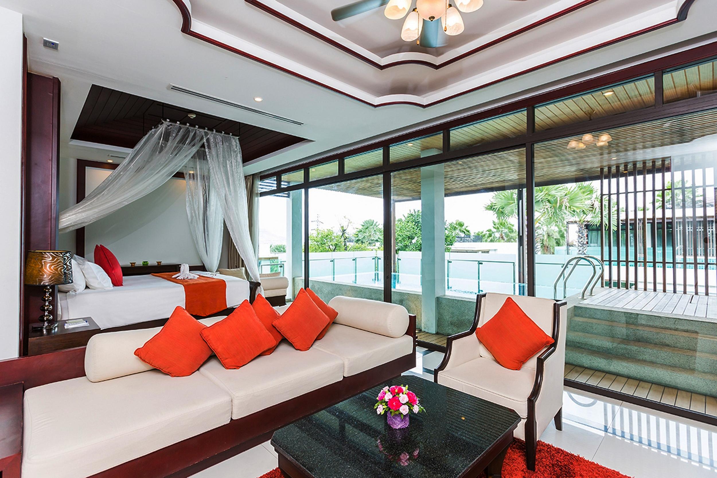 Wyndham Sea Pearl Resort, Phuket Patong المظهر الخارجي الصورة A bedroom at the Royal River Boutique Hotel