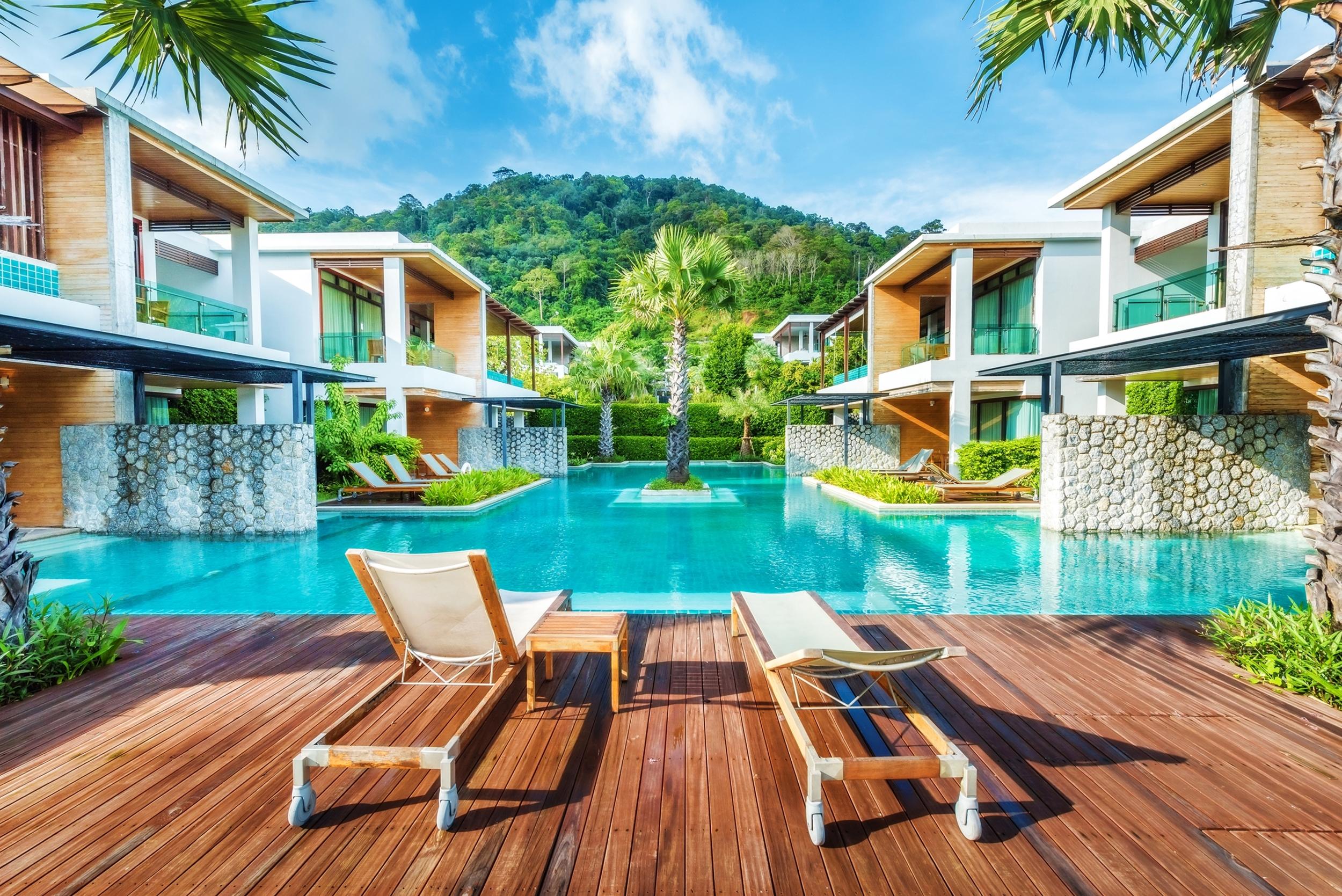 Wyndham Sea Pearl Resort, Phuket Patong المظهر الخارجي الصورة The swimming pool at the resort