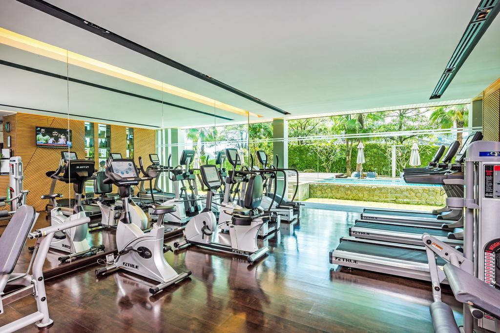 Wyndham Sea Pearl Resort, Phuket Patong المظهر الخارجي الصورة The gym at the W Bangkok
