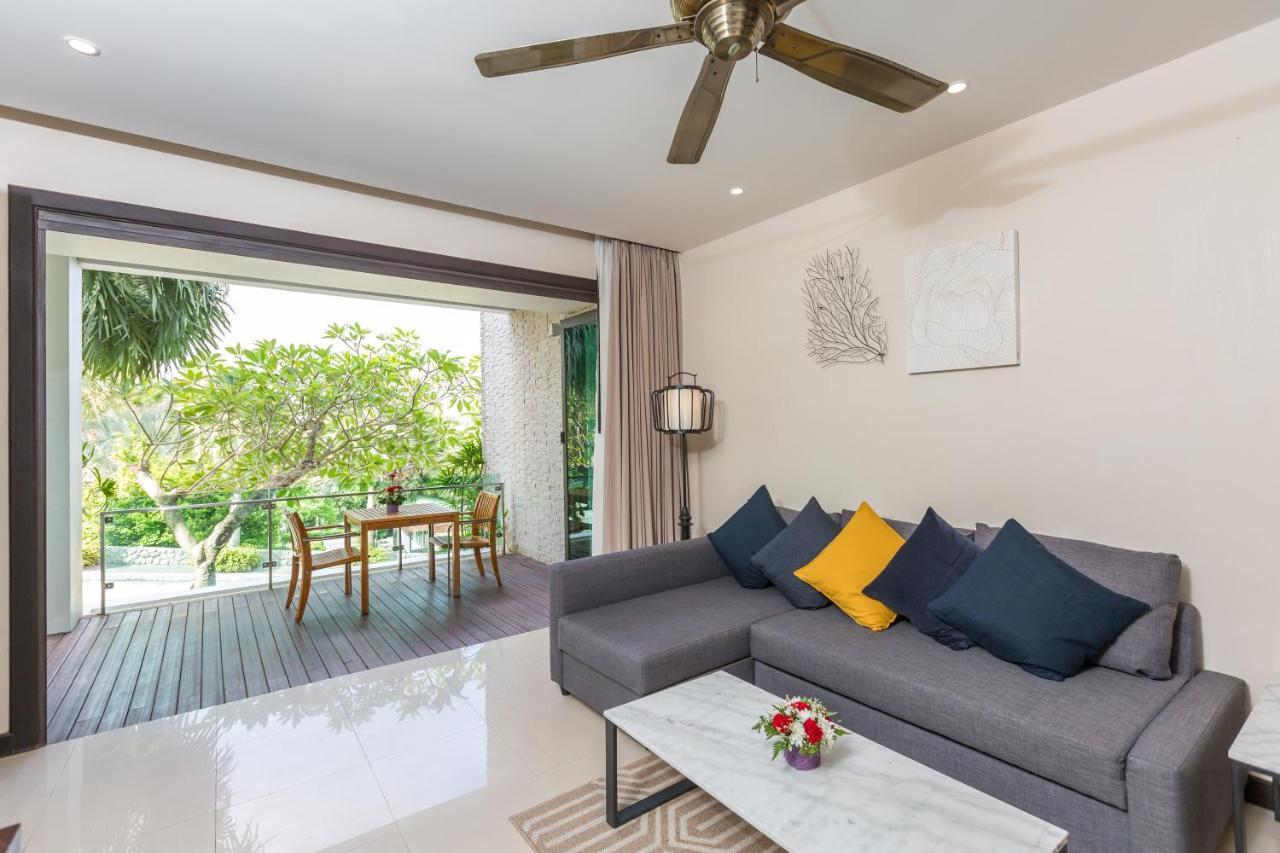 Wyndham Sea Pearl Resort, Phuket Patong المظهر الخارجي الصورة A living room with a ceiling fan