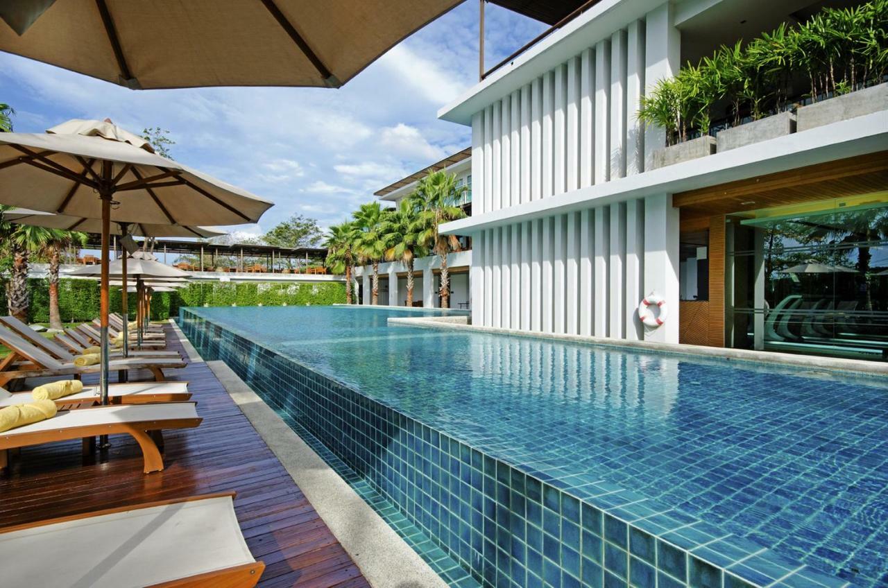 Wyndham Sea Pearl Resort, Phuket Patong المظهر الخارجي الصورة The swimming pool at the hotel