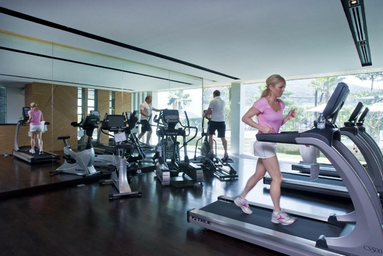 Wyndham Sea Pearl Resort, Phuket Patong المظهر الخارجي الصورة A treadmill in a gym
