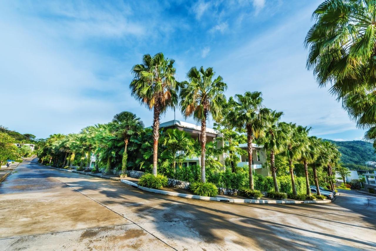 Wyndham Sea Pearl Resort, Phuket Patong المظهر الخارجي الصورة The resort's main entrance